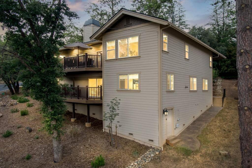 New Luxury Lake House In Pine Mountain Lake Close To Yosemite! Perfect For All Seasons! Great For Retreats, Getaways, Celebrations, And More! โกรฟแลนด์ ภายนอก รูปภาพ