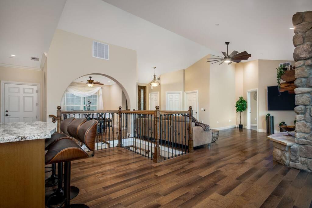 New Luxury Lake House In Pine Mountain Lake Close To Yosemite! Perfect For All Seasons! Great For Retreats, Getaways, Celebrations, And More! โกรฟแลนด์ ภายนอก รูปภาพ