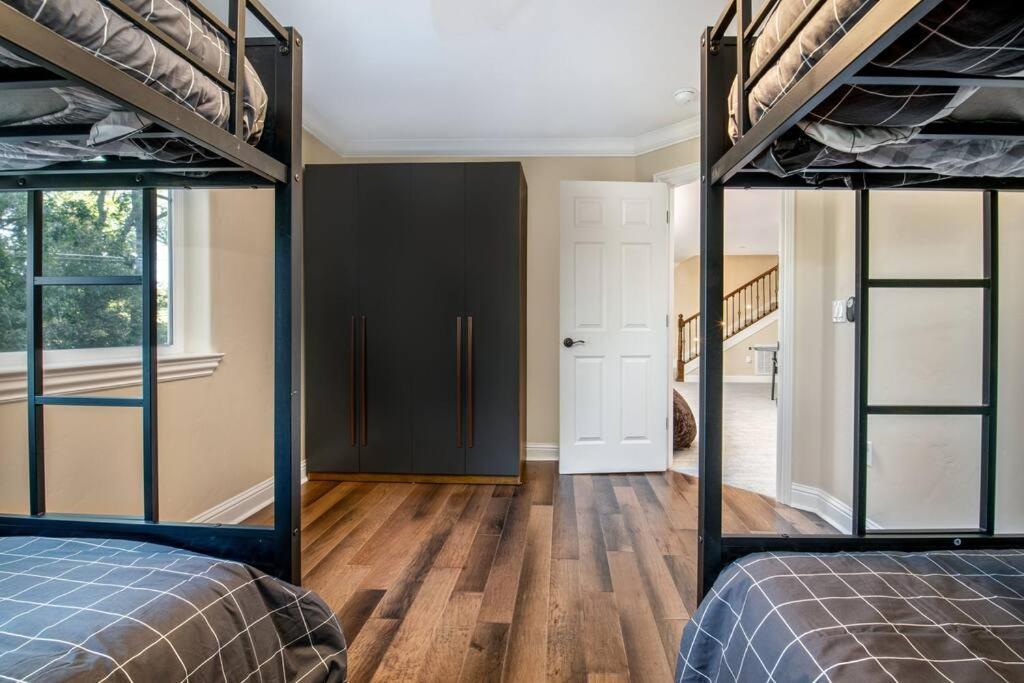 New Luxury Lake House In Pine Mountain Lake Close To Yosemite! Perfect For All Seasons! Great For Retreats, Getaways, Celebrations, And More! โกรฟแลนด์ ภายนอก รูปภาพ