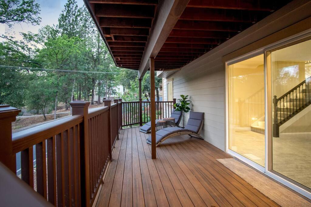 New Luxury Lake House In Pine Mountain Lake Close To Yosemite! Perfect For All Seasons! Great For Retreats, Getaways, Celebrations, And More! โกรฟแลนด์ ภายนอก รูปภาพ
